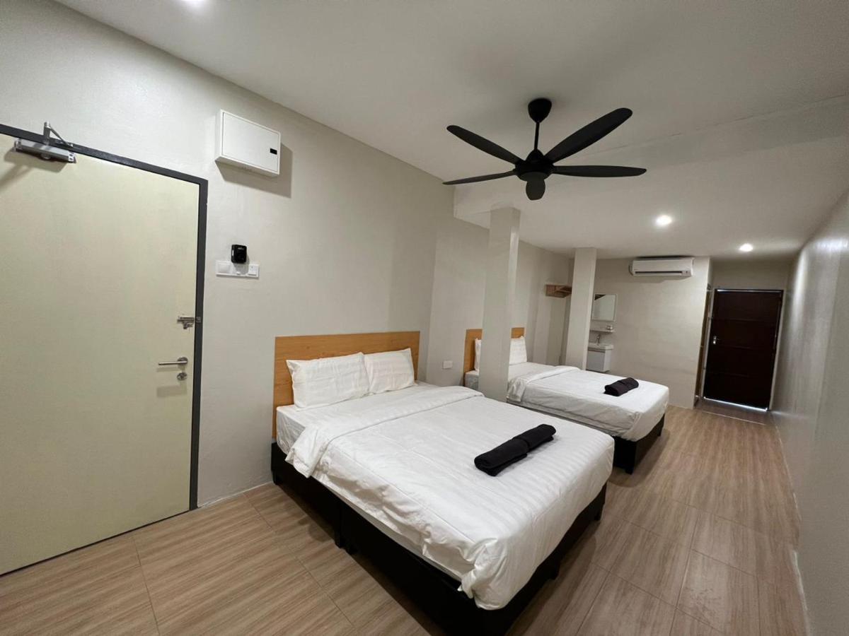 Homestay Suria Kuala Kangsar Exterior photo